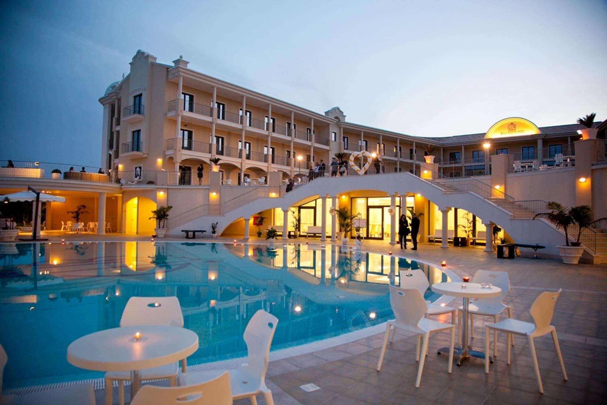 Grand Hotel Balestrieri Torre Melissa Exteriör bild