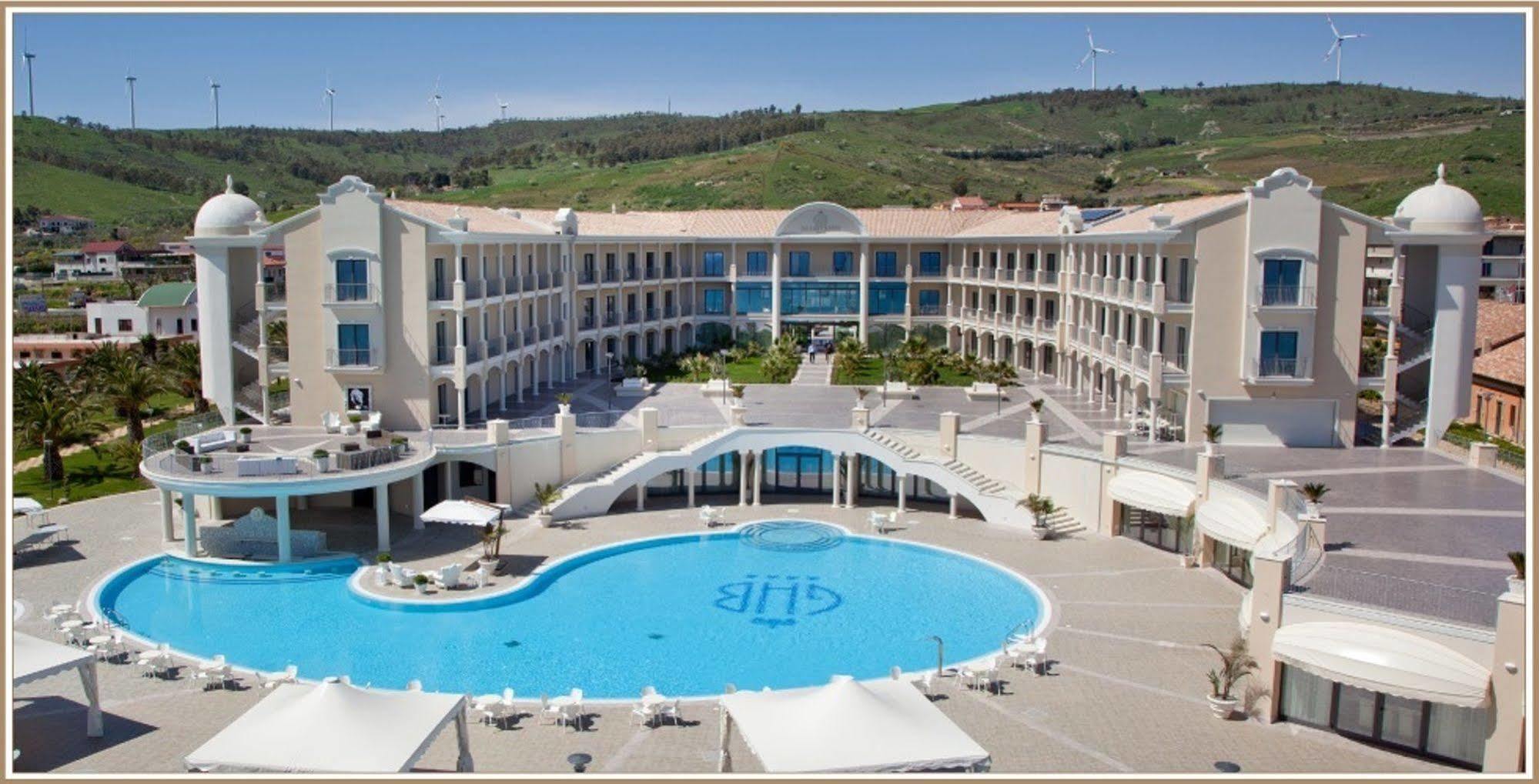Grand Hotel Balestrieri Torre Melissa Exteriör bild