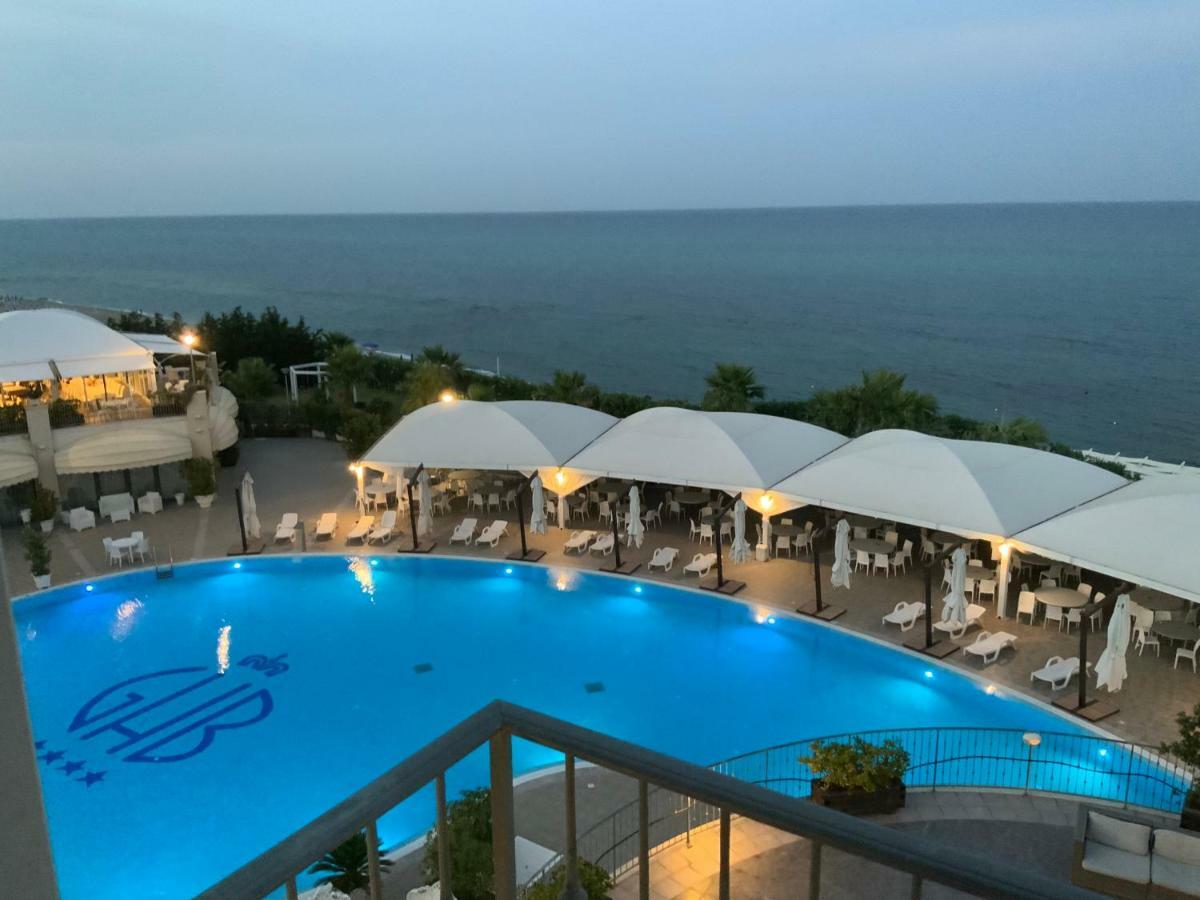 Grand Hotel Balestrieri Torre Melissa Exteriör bild
