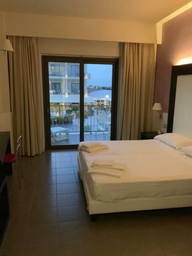 Grand Hotel Balestrieri Torre Melissa Exteriör bild